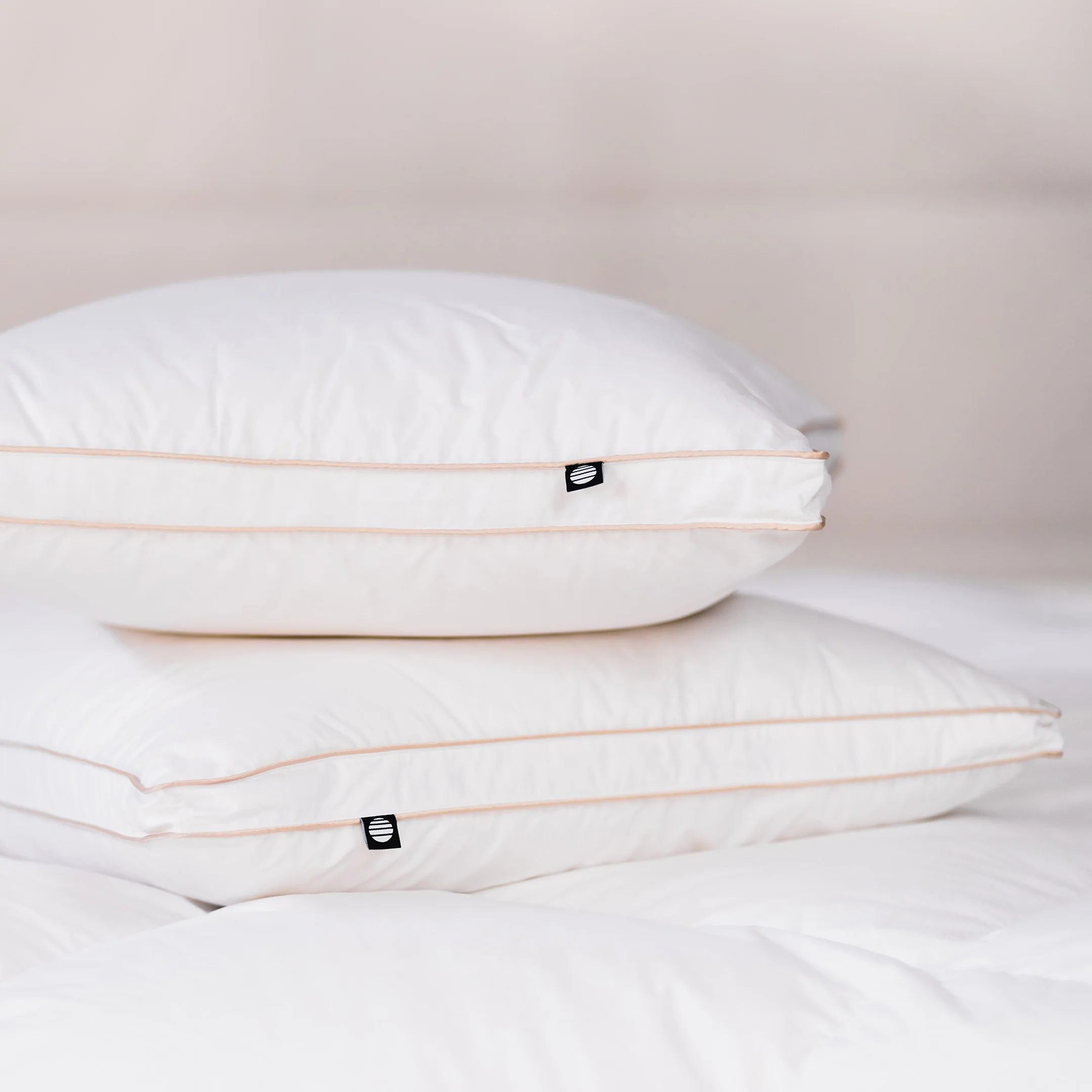 Down pillow - Image 6