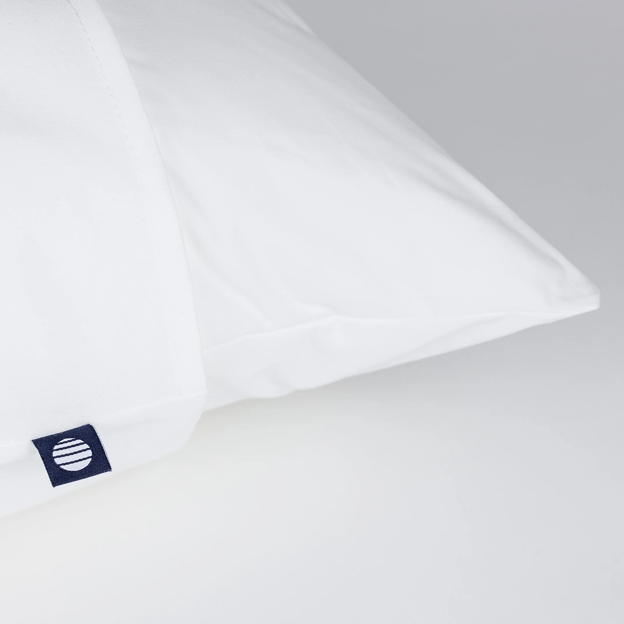 Smart Light pillow protector - Image 4