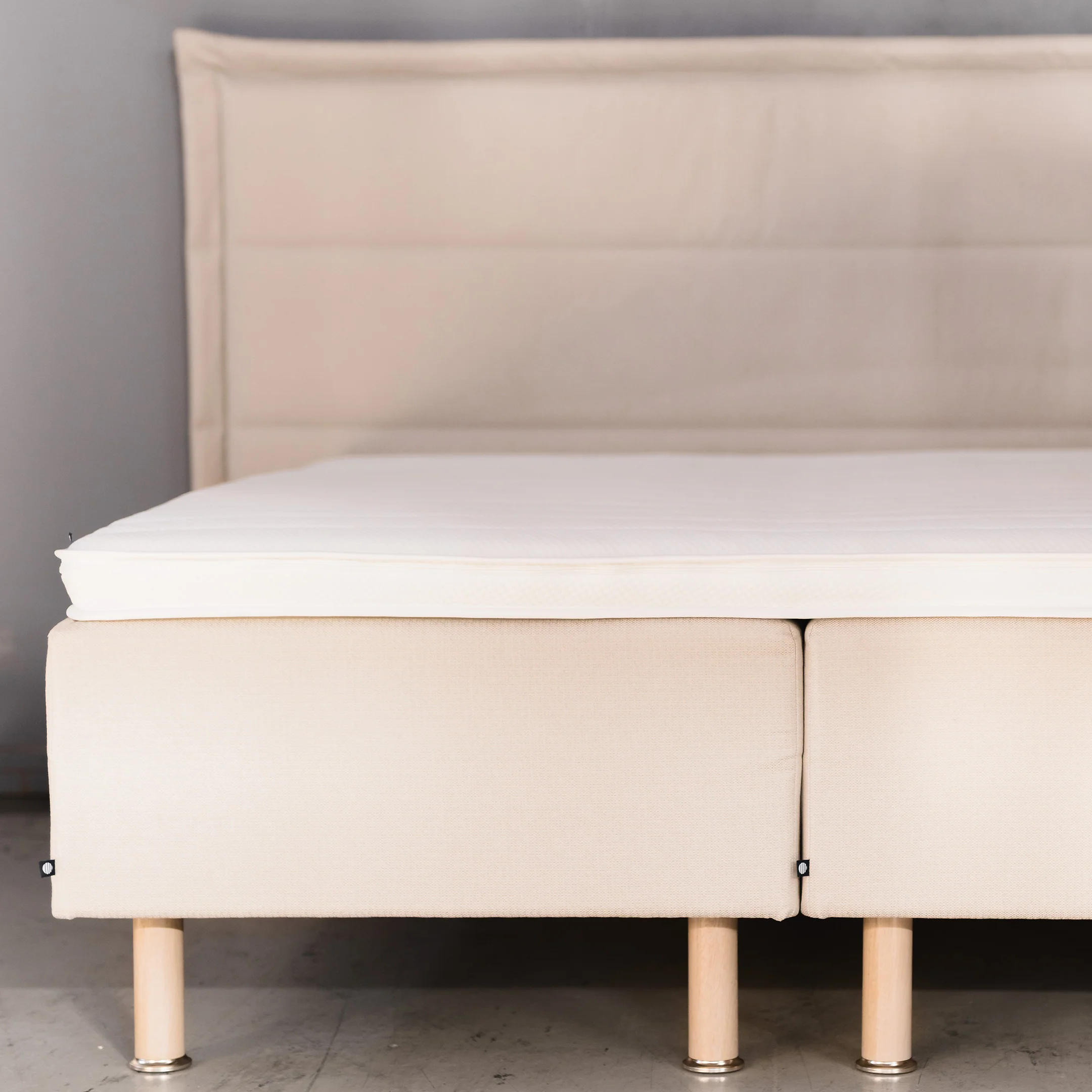 Zone headboard for a double bed | putty - Image 5